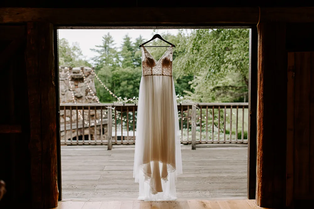 dress in barn3